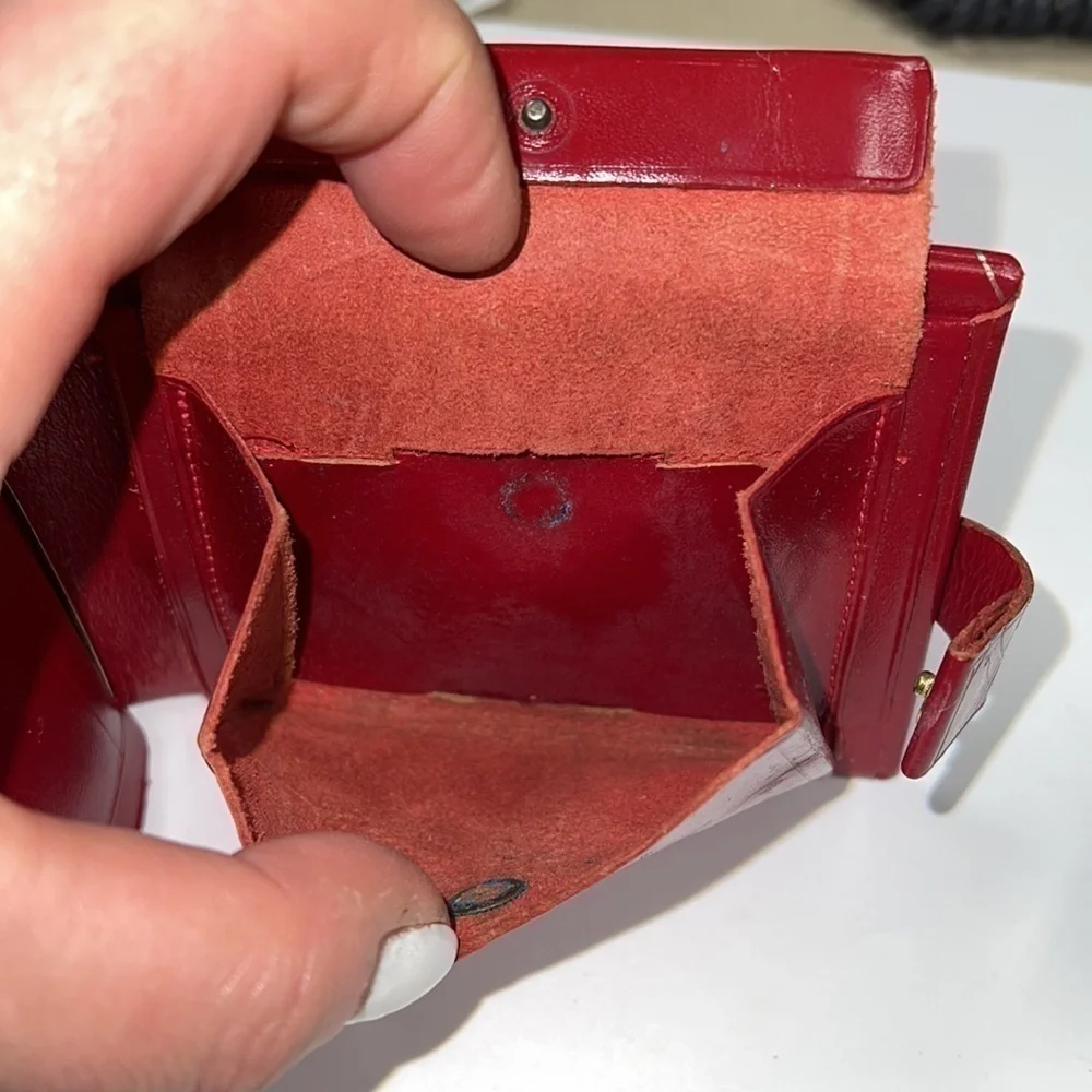 Vintage Red Leather Bifold Snap Wallet